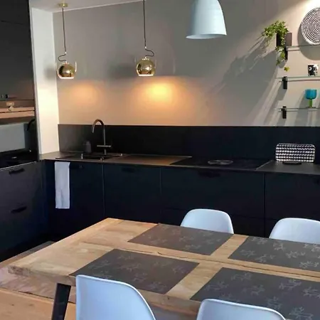 Apartament Lovely Apr By The Sea With Air Condition!